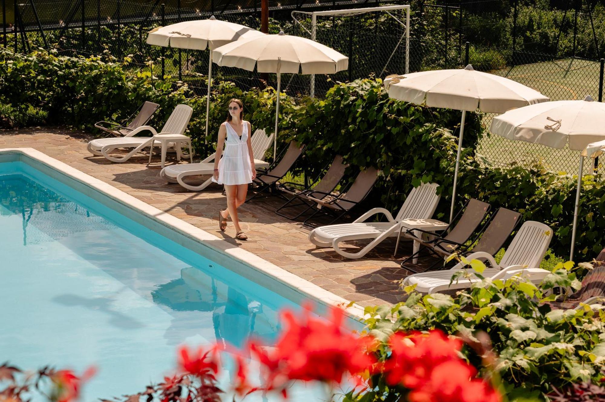 Hotel Scoiattolo Базельга-ді-Піне Екстер'єр фото