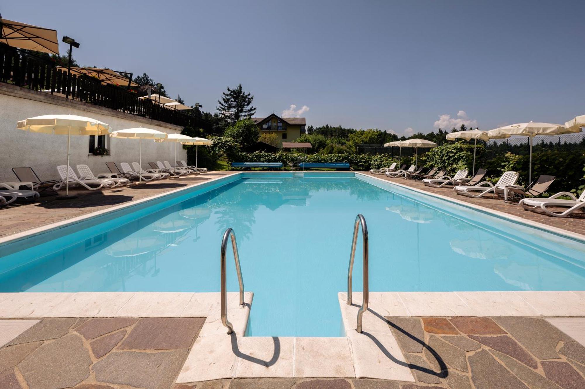 Hotel Scoiattolo Базельга-ді-Піне Екстер'єр фото